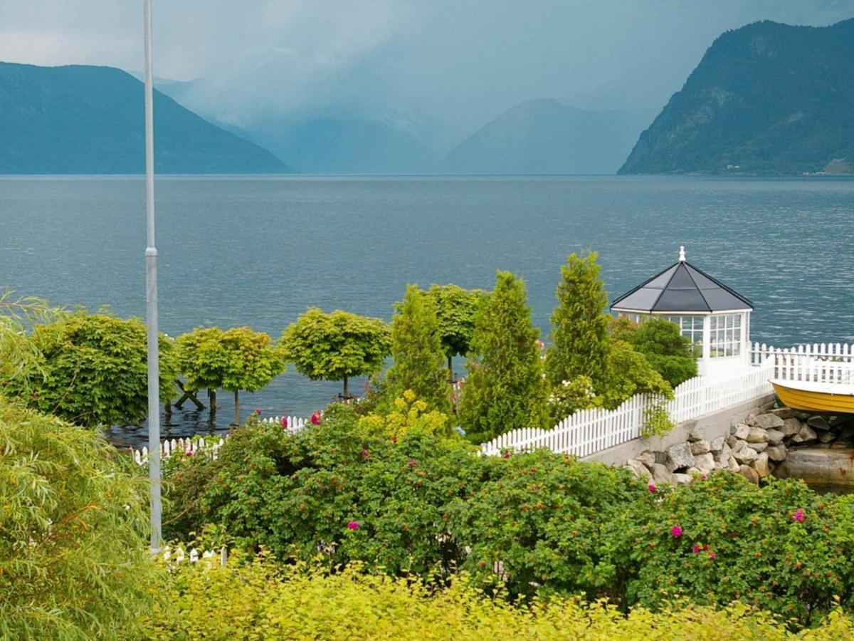Two-Bedroom Holiday Home In Leikanger Leikanger  Exteriör bild